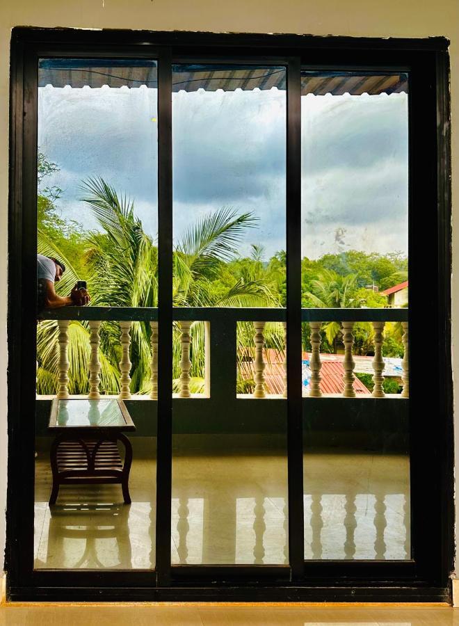 Hotel Baga Bay 200 Meters From Baga Beach Buitenkant foto