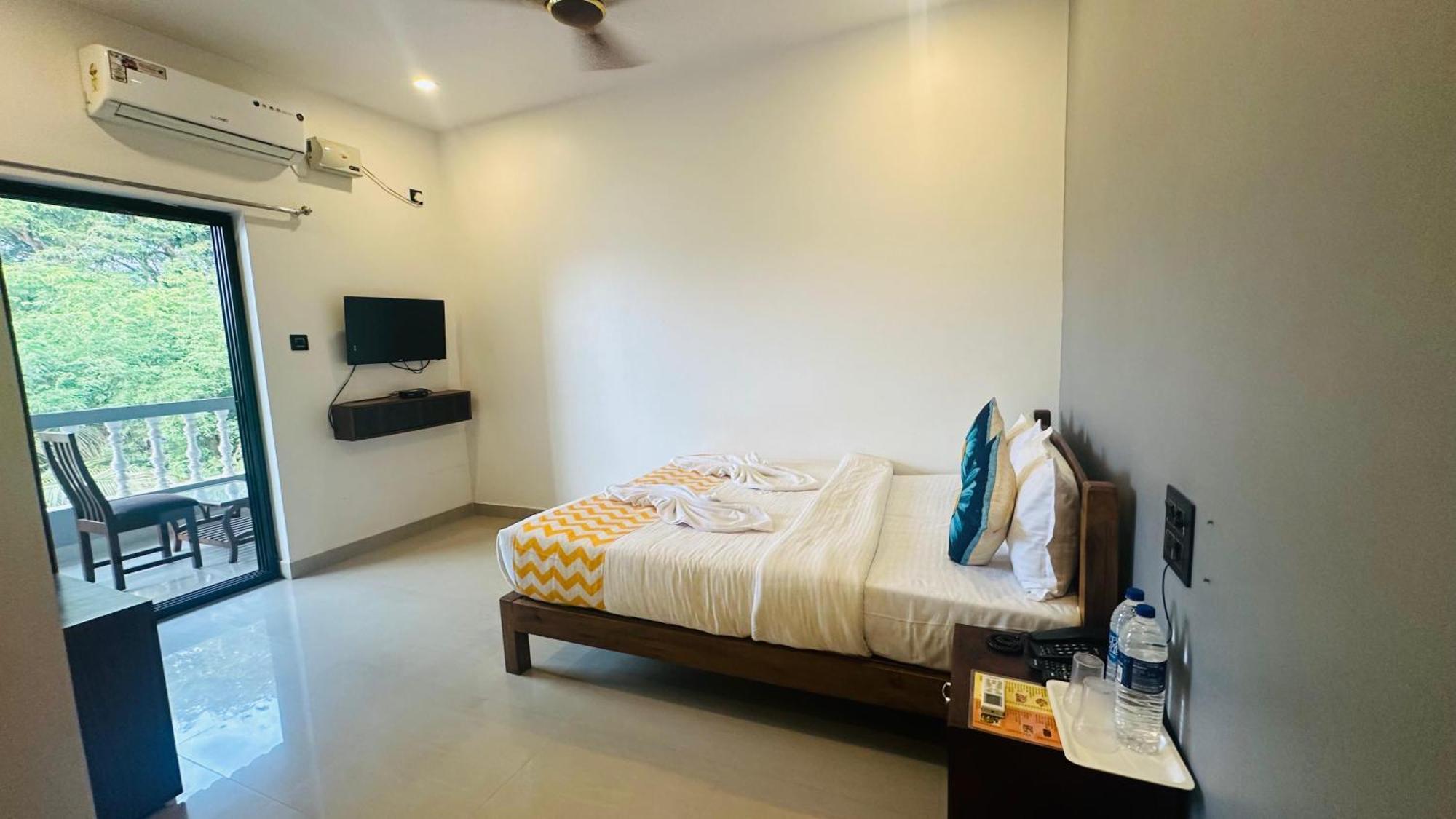 Hotel Baga Bay 200 Meters From Baga Beach Buitenkant foto