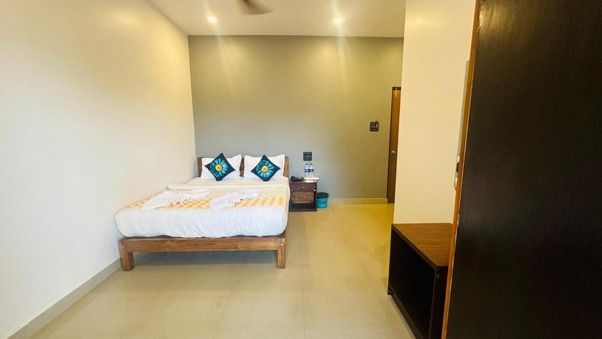 Hotel Baga Bay 200 Meters From Baga Beach Buitenkant foto